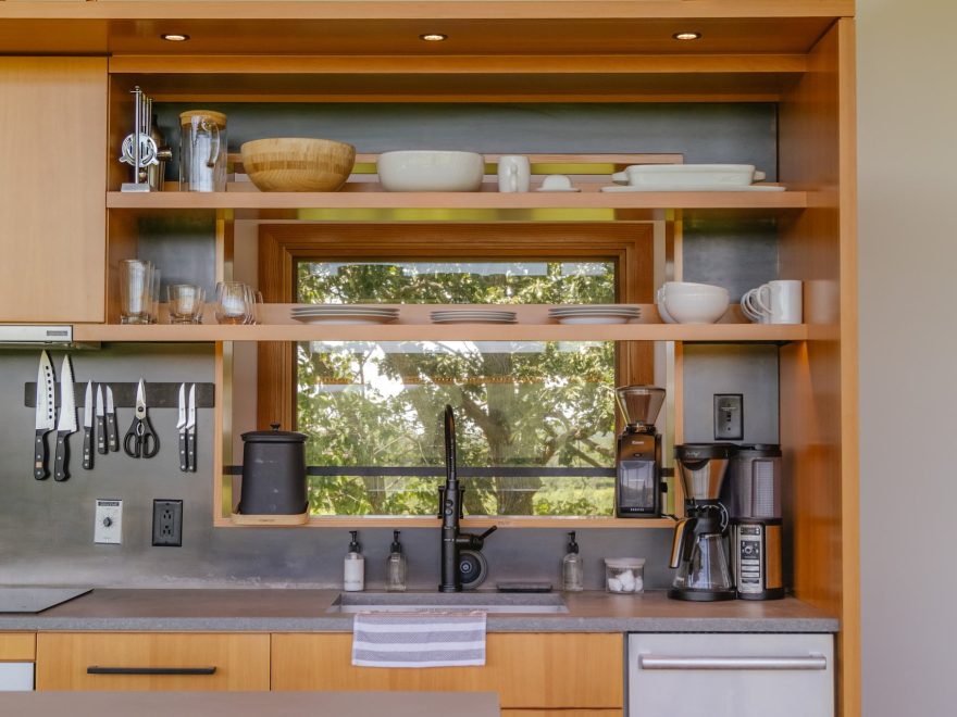 Does Pot Filler Need to Match Faucet?