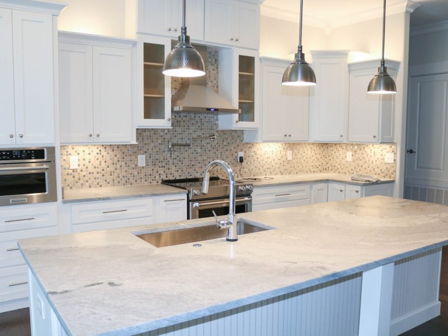 How to Tighten Kitchen Faucet Handle
