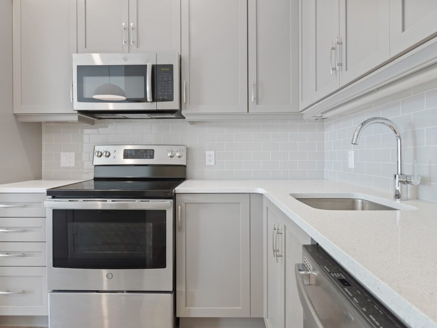 How to Install Kitchen Faucet Aerator?