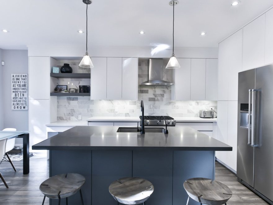 How to Keep Kitchen Faucet From Turning