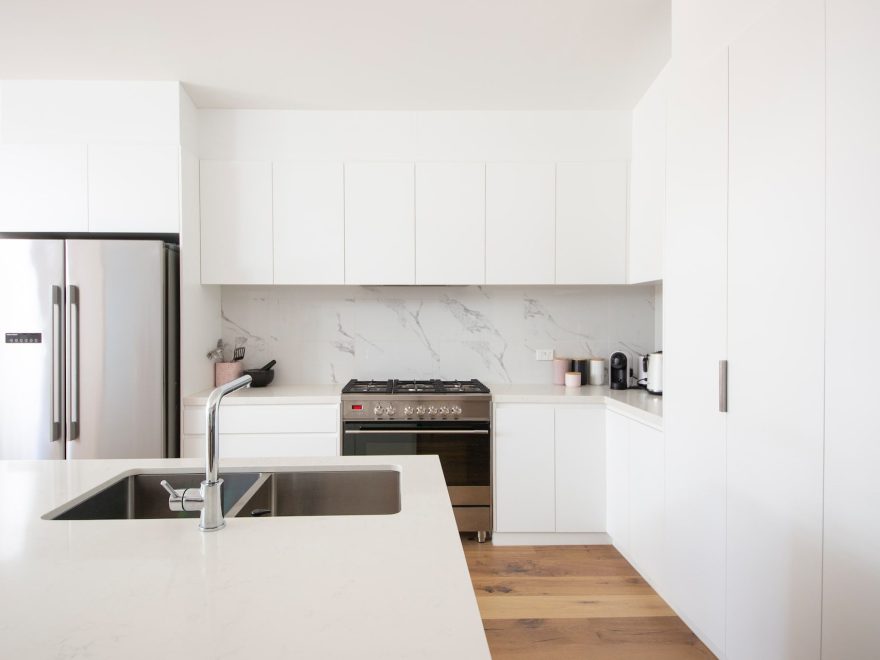 Can Kitchen Faucet Handle Be on Left